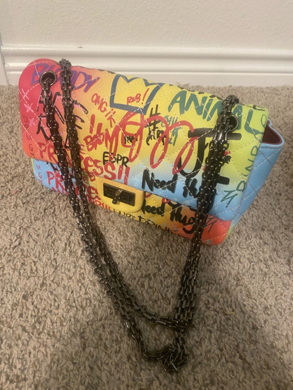 Colorful Graffiti Quilted Print Shoulder Bag - Yellow Accent - Picture 13 of 13